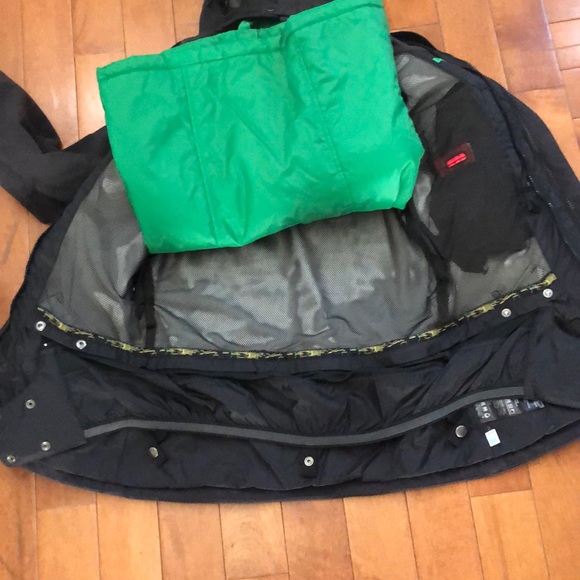 Burton ski/snowboard Jacket - Picture 10 of 11